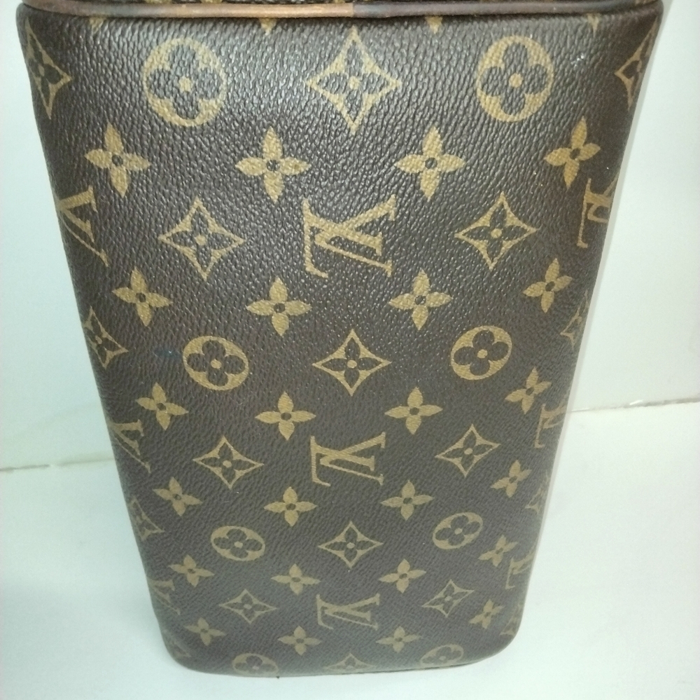 Louis Vuitton Monogram Toiletry Bag in Brown and Tan